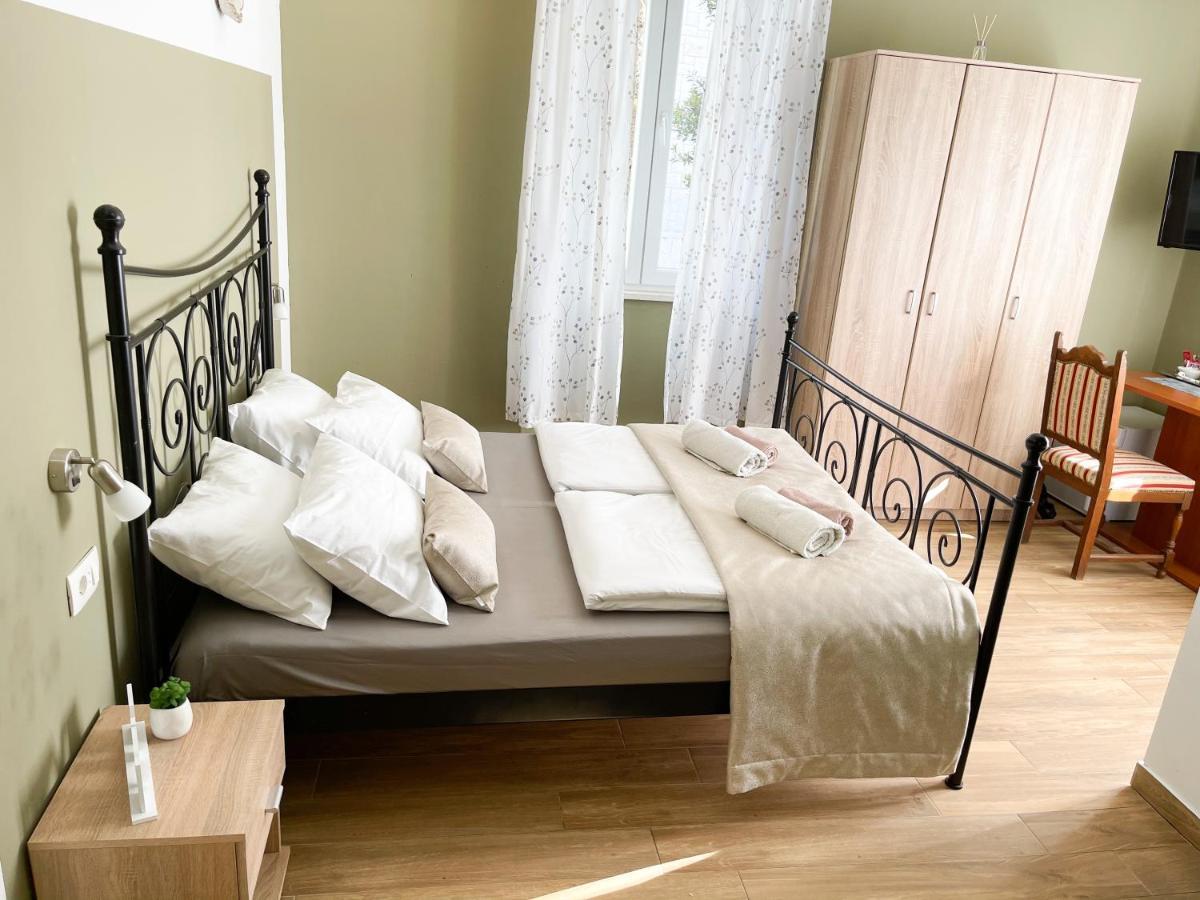 Rooms Lucia Сплит Екстериор снимка