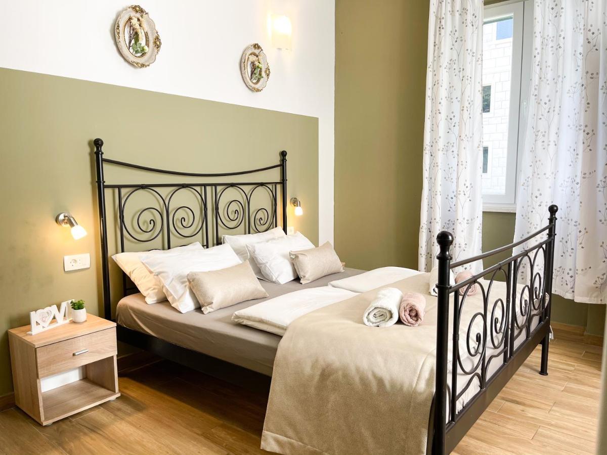 Rooms Lucia Сплит Екстериор снимка