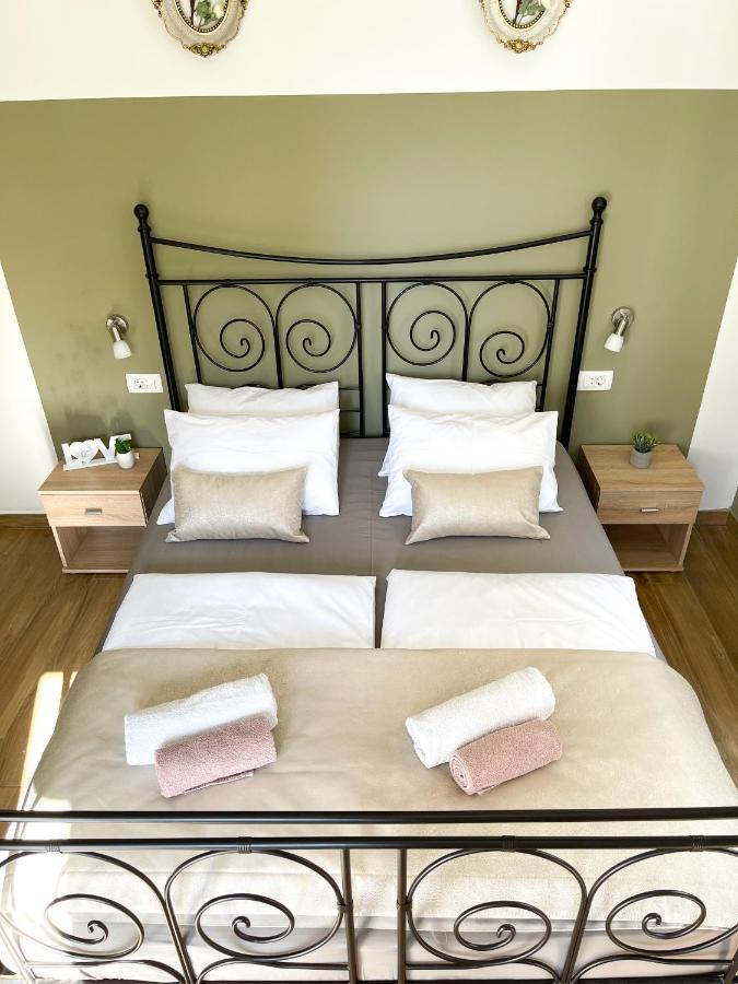 Rooms Lucia Сплит Екстериор снимка