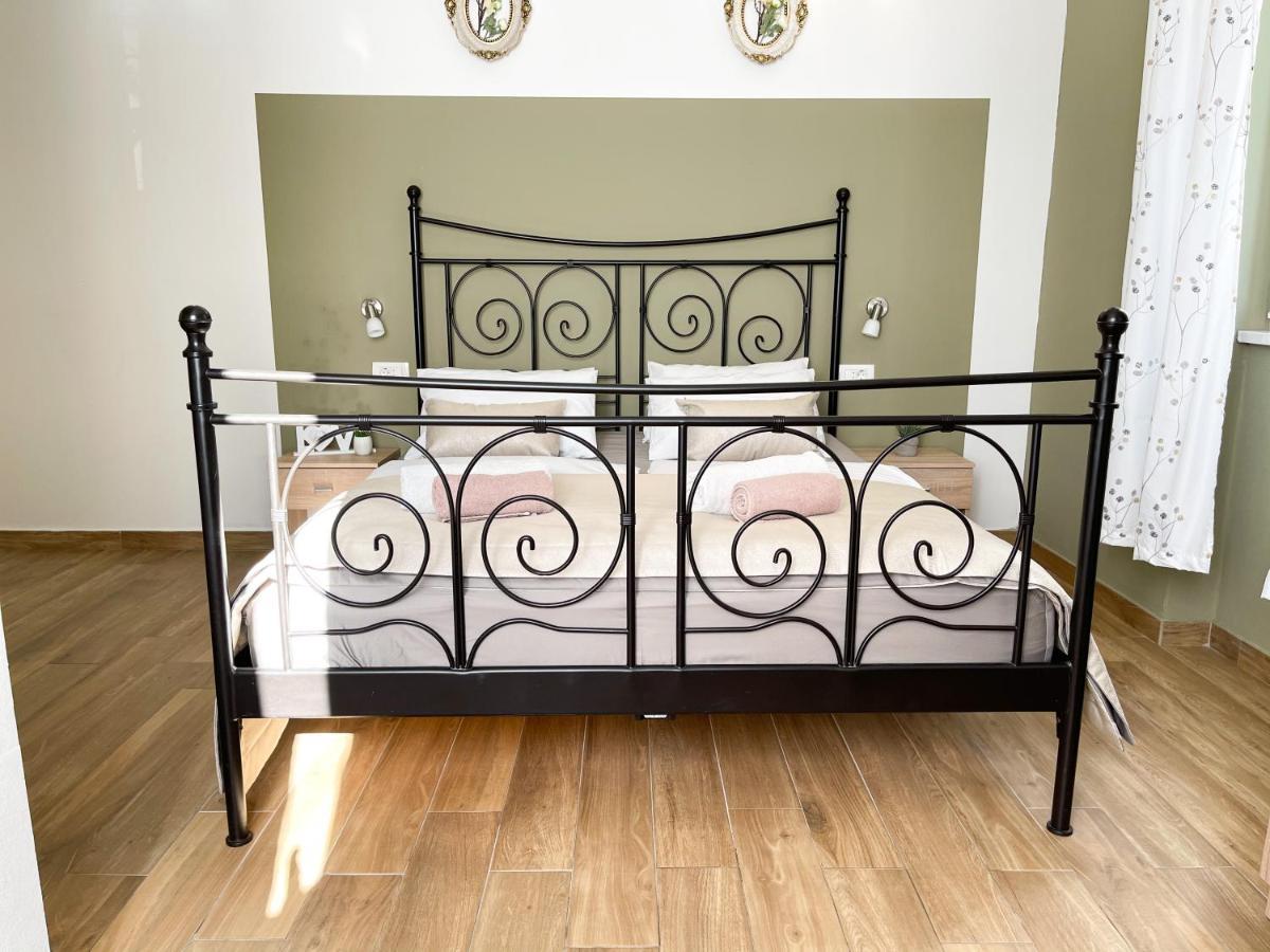 Rooms Lucia Сплит Екстериор снимка