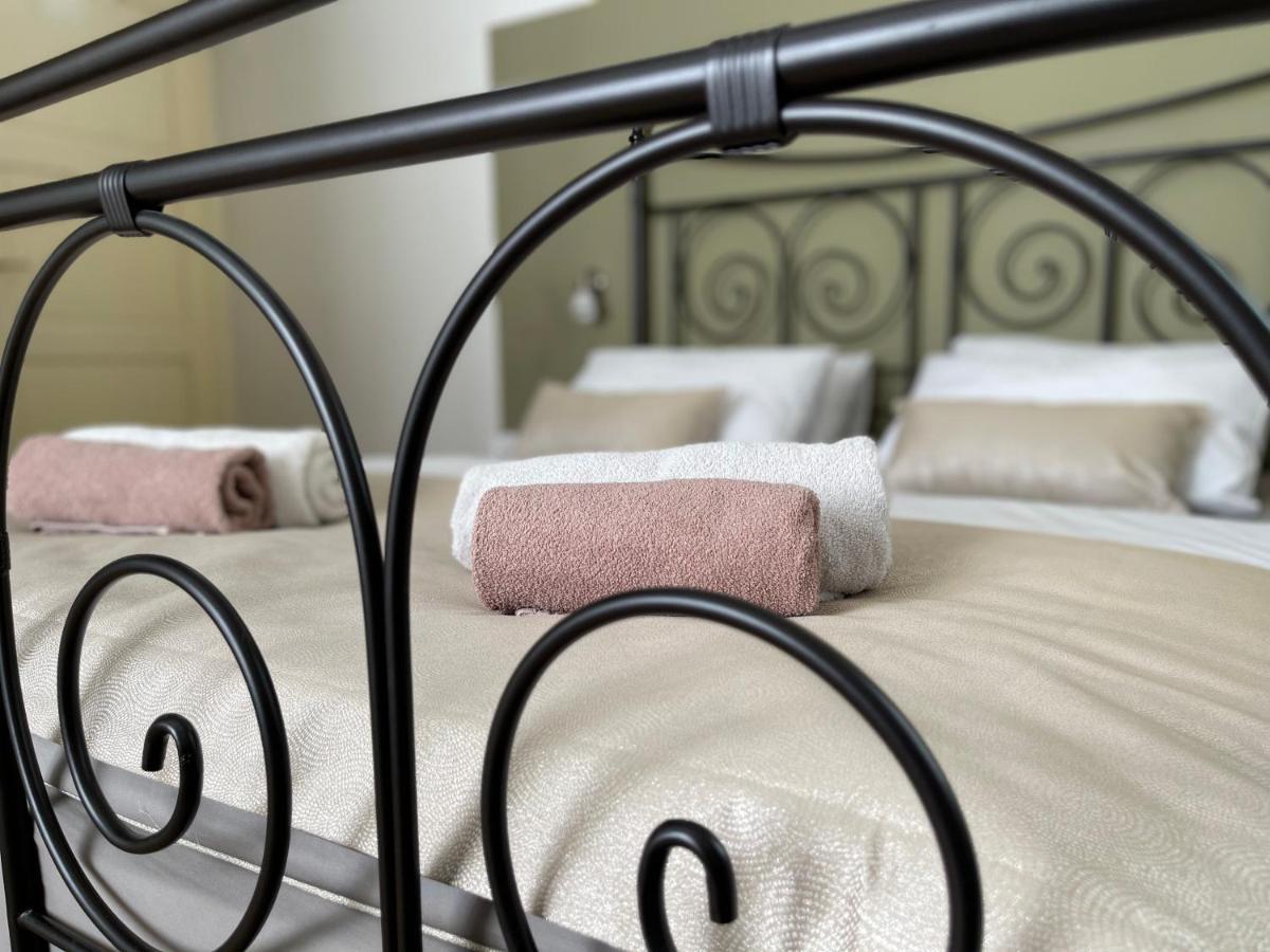 Rooms Lucia Сплит Екстериор снимка