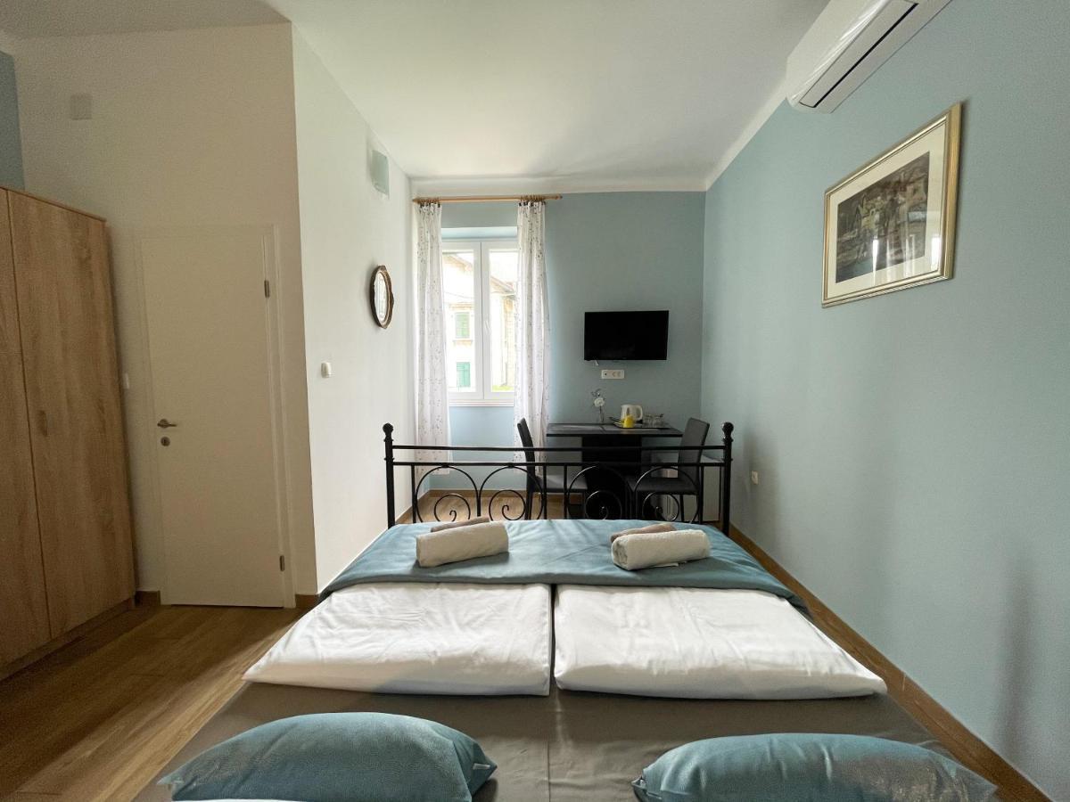 Rooms Lucia Сплит Екстериор снимка